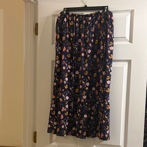 Floral Navy Skirt never worn 2X